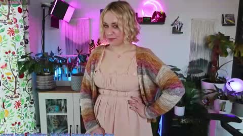 Snapshot of zoeyryan chatting on March 2026 06:48:01 PM Zoey Ryan online show from March 2026 06:48:01 PM