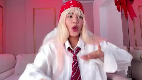 Z O E online show from December 2025 12:09:01 PM