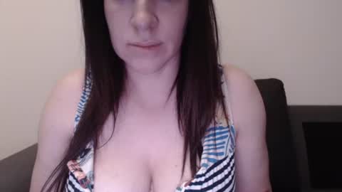 Snapshot of zoibee chatting on November 2025 09:24:02 PM zoibee online show from November 2025 09:24:02 PM