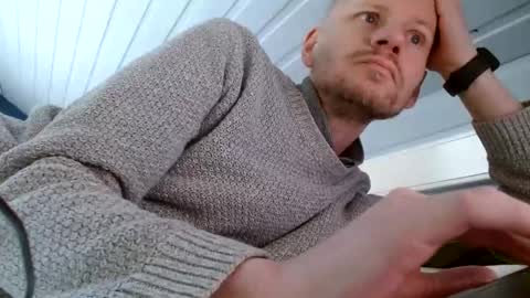 Snapshot of zolexthomas chatting on December 2024 11:07:01 AM zolexthomas online show from December 2024 11:07:01 AM