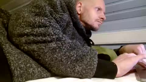 Snapshot of zolexthomas chatting on December 2024 06:20:01 PM zolexthomas online show from December 2024 06:20:01 PM