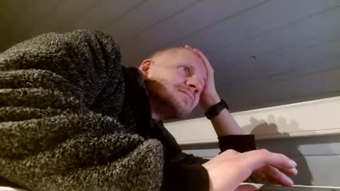 Snapshot of zolexthomas chatting on December 2024 08:15:01 PM zolexthomas online show from December 2024 08:15:01 PM