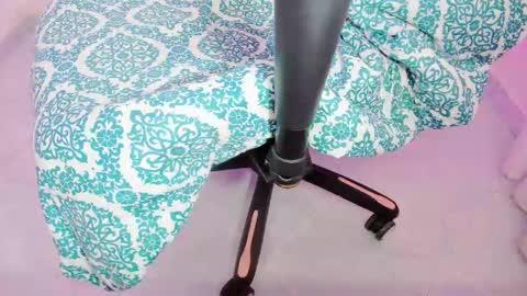 Alicie online show from March 2025 03:37:01 PM