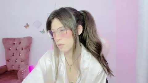 Alicie online show from September 2025 04:58:01 AM