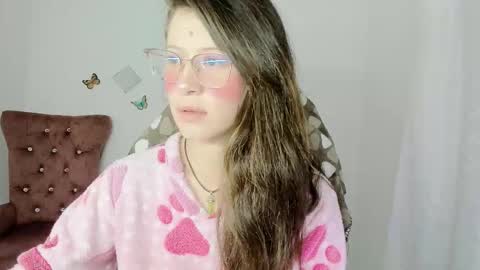 Snapshot of zooeybelair chatting on February 2026 11:42:02 AM Alicie online show from February 2026 11:42:02 AM