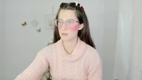 Snapshot of zooeybelair chatting on February 2026 02:33:01 PM Alicie online show from February 2026 02:33:01 PM