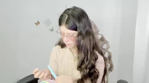 Snapshot of zooeybelair chatting on February 2026 02:24:02 PM Alicie online show from February 2026 02:24:02 PM