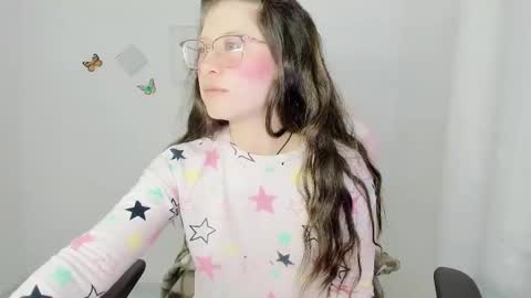 Snapshot of zooeybelair chatting on February 2026 04:42:02 AM Alicie online show from February 2026 04:42:02 AM