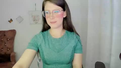 Snapshot of zooeybelair chatting on July 2026 04:38:01 AM Alicie online show from July 2026 04:38:01 AM