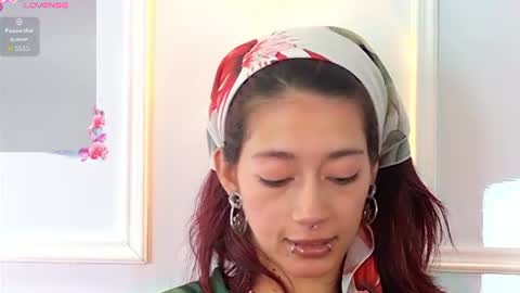 Snapshot of zorravioleta chatting on June 2026 02:37:02 PM Violeta online show from June 2026 02:37:02 PM