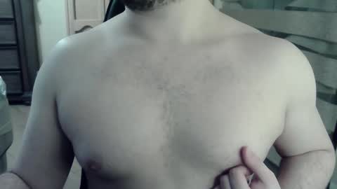 Himbo fox online show from May 2026 06:54:02 AM