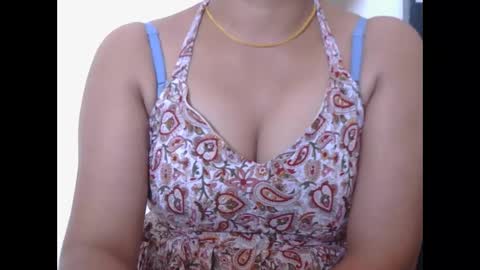 Zoya online show from March 2026 06:21:01 AM