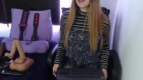 Snapshot of zpzphot chatting on October 2025 12:55:02 AM zpzphot online show from October 2025 12:55:02 AM