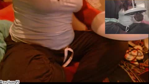 Snapshot of zuriluxe45 chatting on October 2025 06:46:02 AM zuriluxe45 online show from October 2025 06:46:02 AM