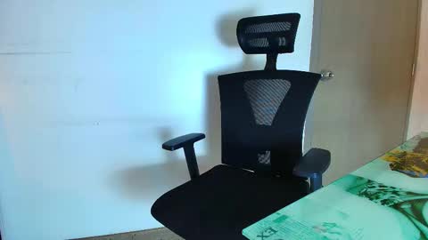 Snapshot of zuzana21 chatting on December 2025 01:20:02 PM Zuzana21 online show from December 2025 01:20:02 PM