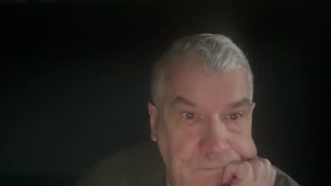 zwickauer1969 online show from December 2025 06:52:02 AM