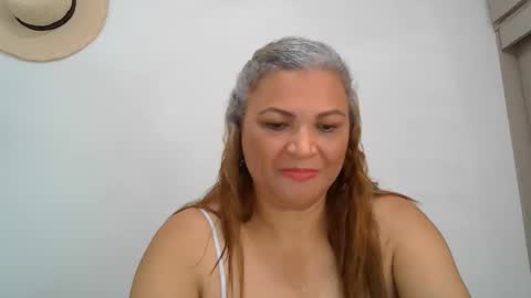 Zyra Vex online show from March 2026 07:28:01 PM