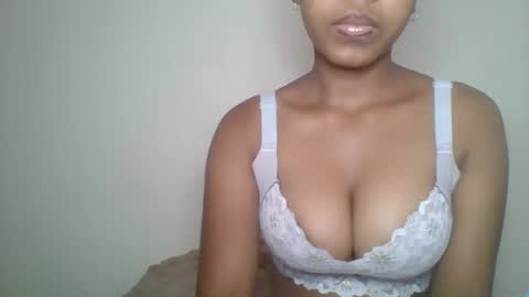 zyraelle_01 online show from May 2026 10:36:01 AM