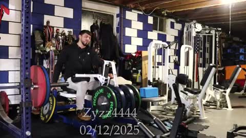 Snapshot of zyzz4444 chatting on February 2025 01:50:02 AM Greek God online show from February 2025 01:50:02 AM