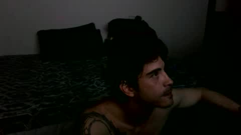 Snapshot of zzzzsaw chatting on April 2026 08:51:01 AM zzzzsaw online show from April 2026 08:51:01 AM