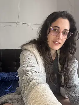 Lunaabbey online show from March 2026 08:41:02 AM