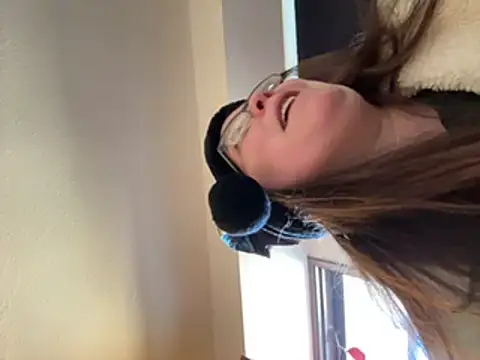 Snapshot of LacieStar chatting on December 2024 05:57:01 PM LacieStar online show from December 2024 05:57:01 PM