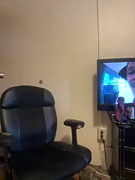 Snapshot of LacieStar chatting on December 2024 02:05:02 PM LacieStar online show from December 2024 02:05:02 PM