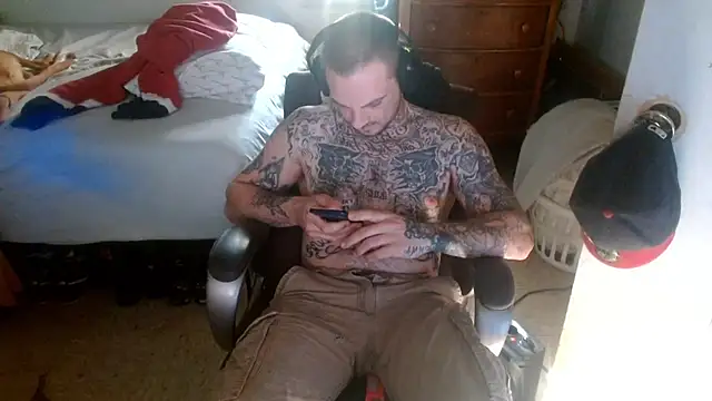 Snapshot of DADDY_KANE8--- chatting on April 2026 09:54:01 PM DADDY KANE8--- online show from April 2026 09:54:01 PM