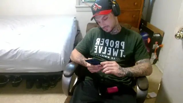 Snapshot of DADDY_KANE8--- chatting on April 2026 10:32:02 PM DADDY KANE8--- online show from April 2026 10:32:02 PM
