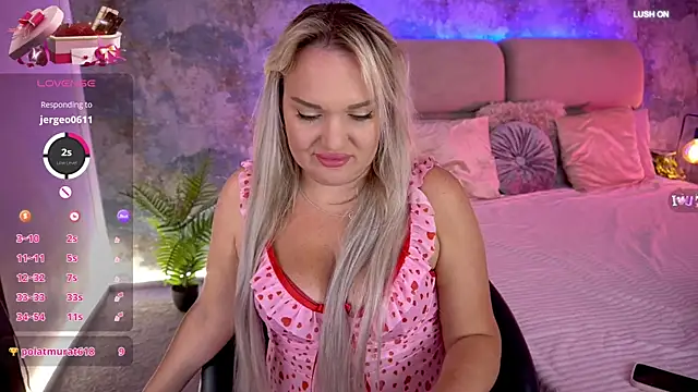 MissyMartinez online show from October 2025 09:52:01 AM