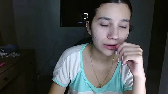 mia  lopez  online show from July 2026 04:22:02 AM