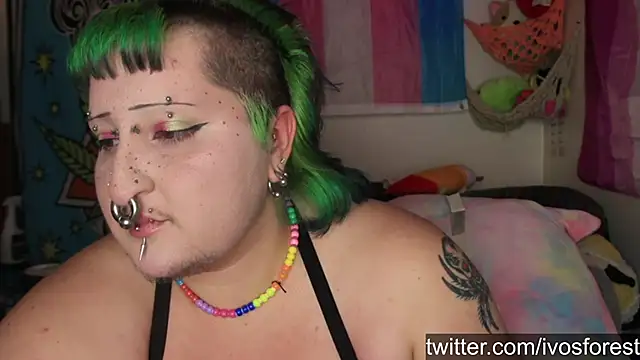 ivolustful online show from September 2025 08:20:02 PM