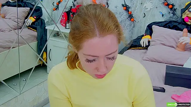 Snapshot of TinaBrook chatting on October 2025 03:43:01 AM TinaBrook online show from October 2025 03:43:01 AM