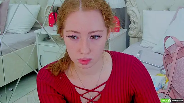 Snapshot of TinaBrook chatting on November 2025 04:13:02 AM TinaBrook online show from November 2025 04:13:02 AM