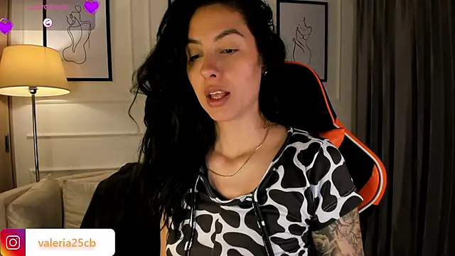 valeriia25  online show from March 2025 11:58:02 AM