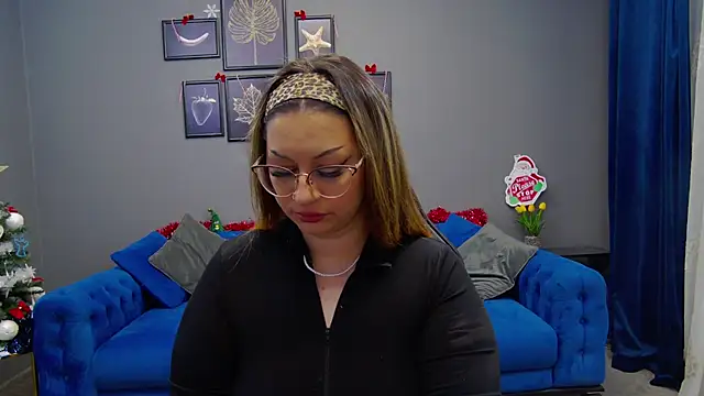 Katewalker  online show from December 2024 08:39:02 PM