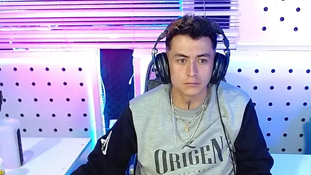 Darko0717 online show from November 2025 01:30:02 AM