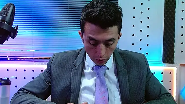 Darko0717 online show from April 2026 01:11:01 PM