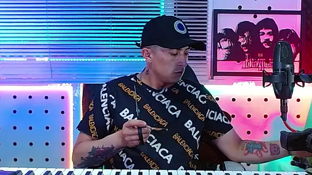 Darko0717 online show from July 2026 10:36:02 PM