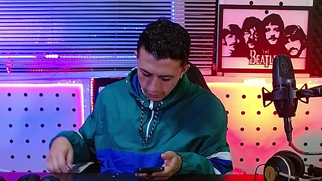 Darko0717 online show from July 2026 11:30:01 PM