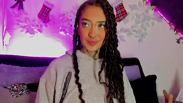 Cata green online show from December 2024 07:19:02 PM