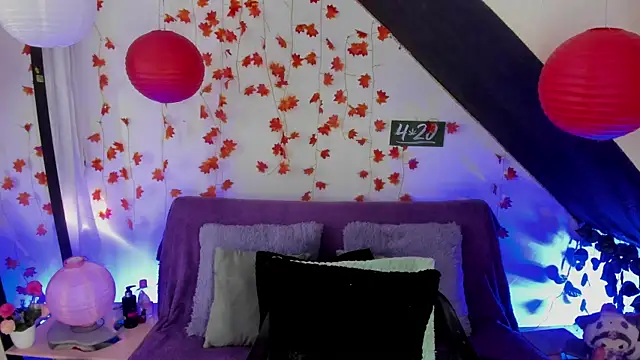 Cata green online show from February 2025 08:50:01 PM