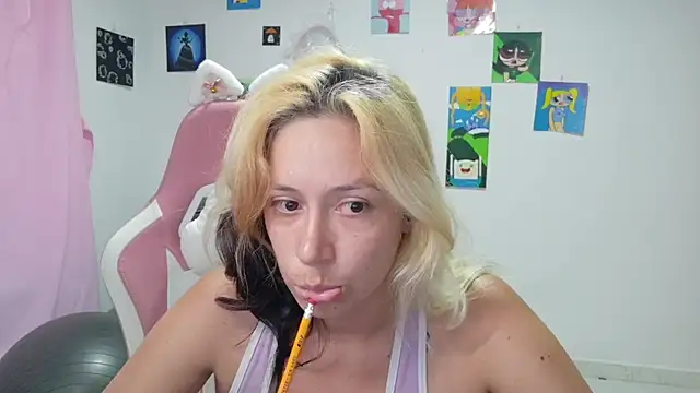 MommyMiaWs online show from March 2026 10:31:02 PM