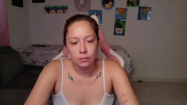 MommyMiaWs online show from May 2026 01:52:01 PM