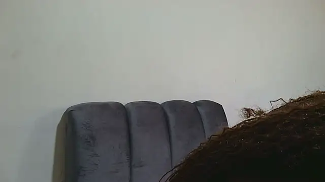 sluttylaura21 online show from April 2026 09:08:01 AM