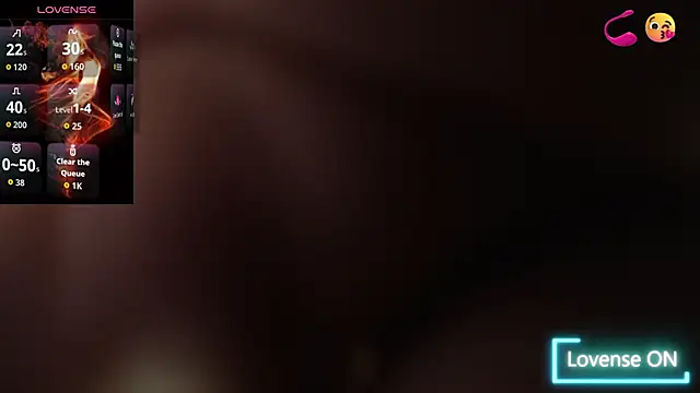 Abril Beltran  online show from November 2025 10:42:02 PM