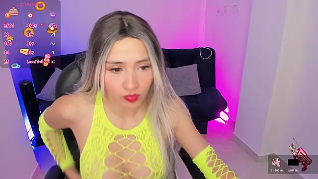 emilly smith 1 online show from November 2025 07:22:02 AM