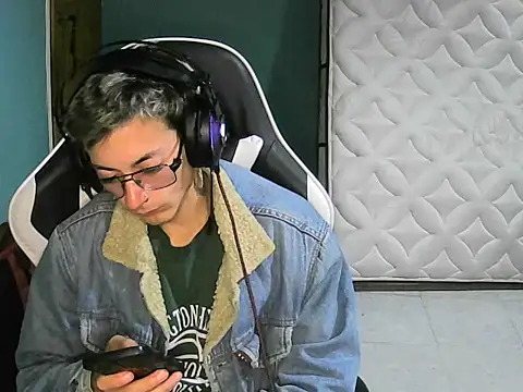 Snapshot of Jughead_16 chatting on September 2025 01:54:02 AM Jughead 16 online show from September 2025 01:54:02 AM