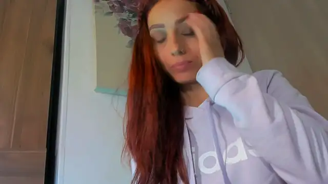 Snapshot of Ariadna-07 chatting on December 2024 09:28:02 AM Ariadna-07 online show from December 2024 09:28:02 AM