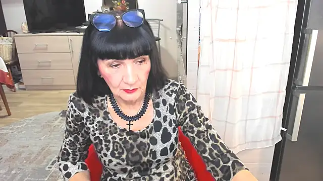 Tina Joness online show from December 2024 05:33:01 PM